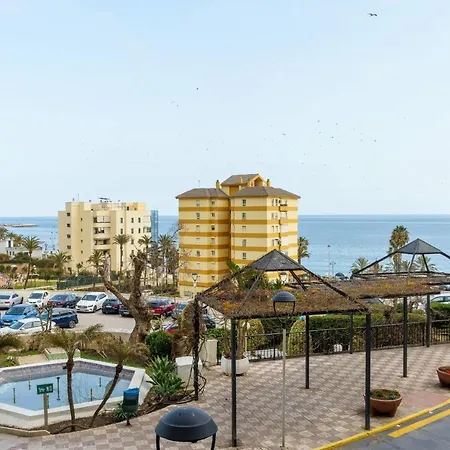 Seaview Beachfront Studio With Aqua Park & Balcony Benalmadena Exterior photo